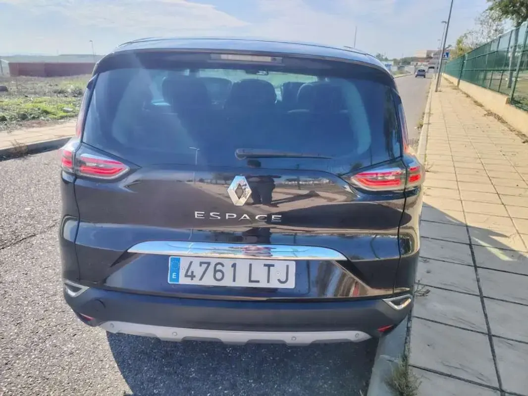 Usado Renault Espace Initiale Paris 160 CV (117 kW) 2016 Marrón Monovolumen