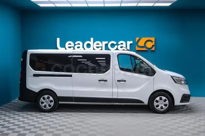 Usado Renault Trafic 150 CV (110 kW) 2023 Blanco Monovolumen