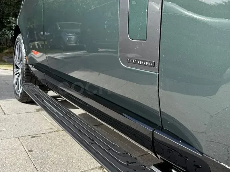 Usado Land Rover Range Rover 350 CV (257 kW) 2025 Verde SUV
