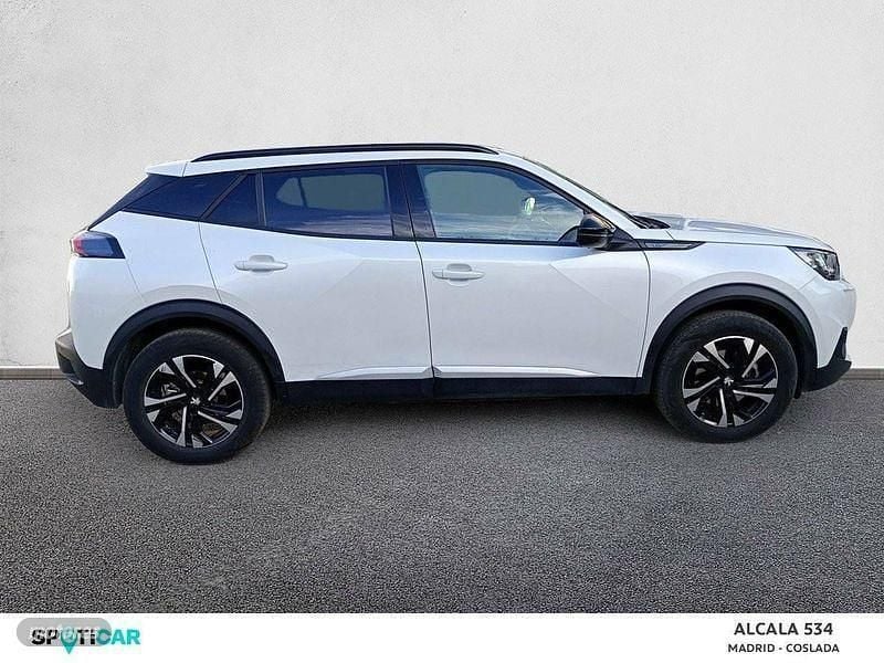 Usado Peugeot e-2008 Allure 100 kW (136 CV) 2023 Blanco SUV