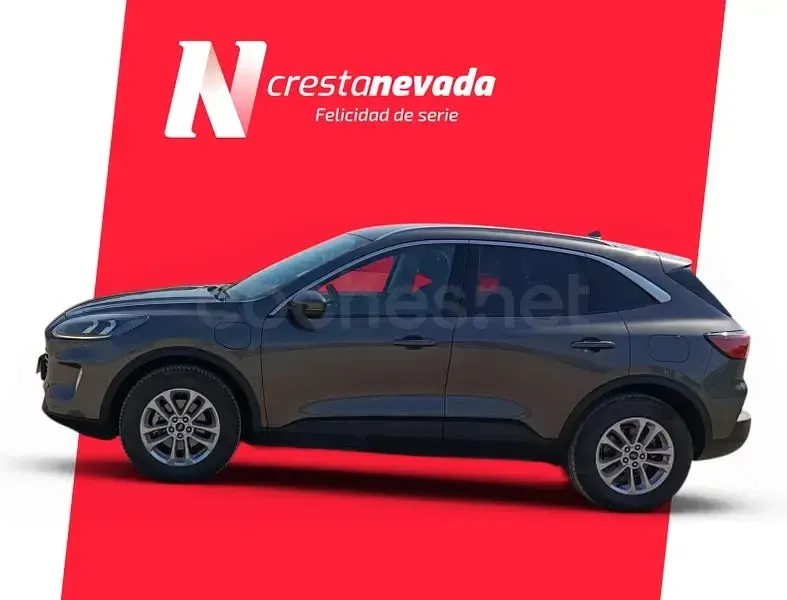Usado Ford Kuga Titanium 225 CV (165 kW) 2021 Gris / plata SUV