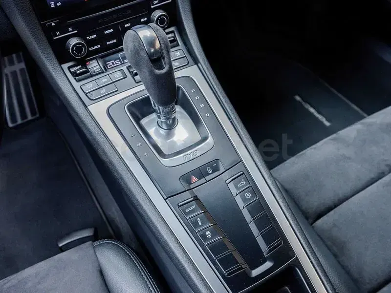 Usado Porsche 718 Cayman 300 CV (220 kW) 2018 Gris / plata Coupe