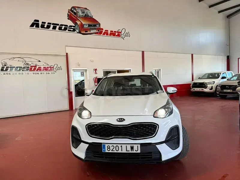 Usado Kia Sportage 115 CV (84 kW) 2022 Blanco SUV