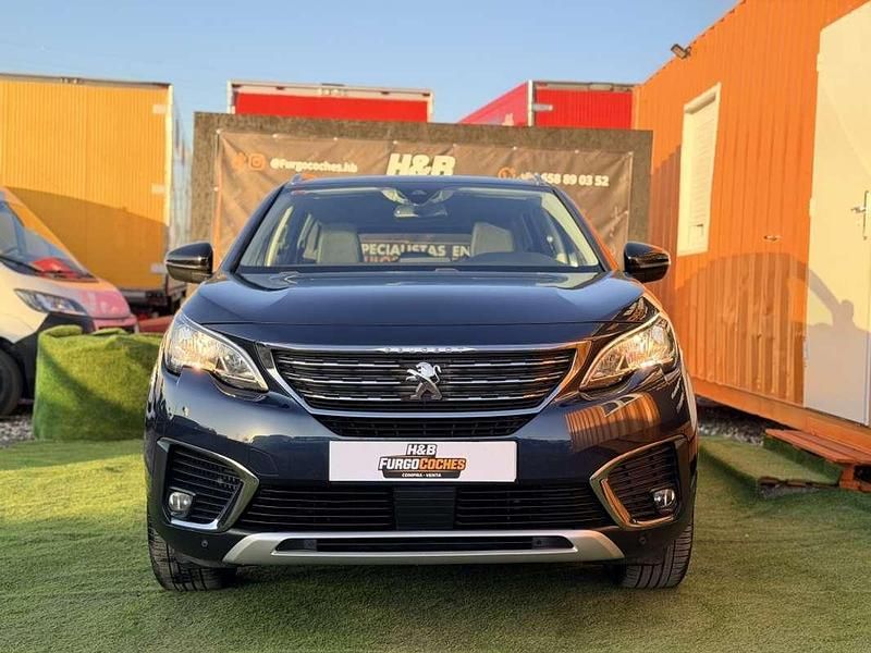 Usado Peugeot 5008 Allure 120 CV (88 kW) 2017 Azul SUV