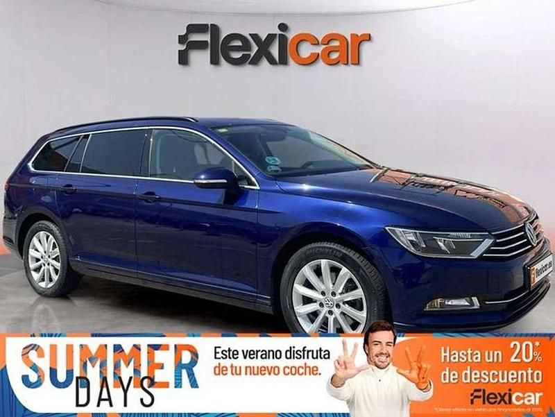 Azul Usado 2018 VW Passat Advance Familiar | 14.990 € (Super precio) - Imagen 1/4