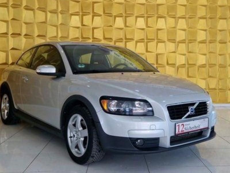 Usado Volvo C30 Momentum 136 CV (100 kW) 2007 Negro Utilitario