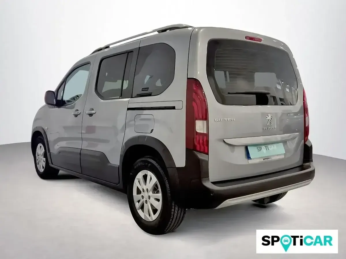 Usado Peugeot Rifter Allure 100 CV (73 kW) 2019 Gris Monovolumen
