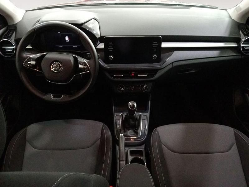 Usado Skoda Fabia Style 110 CV (80 kW) 2022 Rojo Utilitario