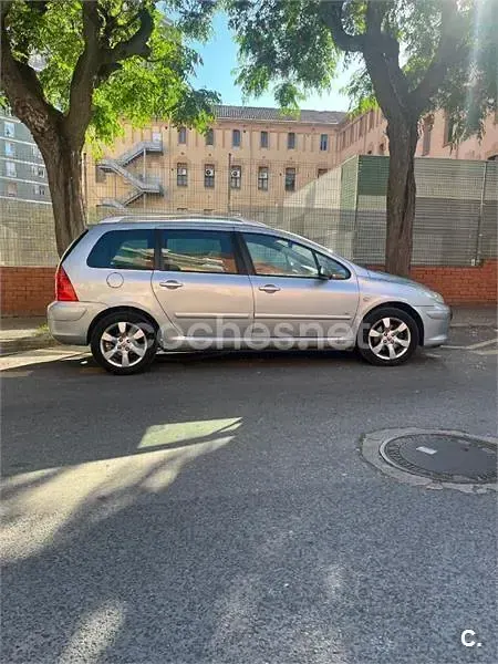 Usado Peugeot 307 136 CV (100 kW) 2007 Gris / plata Familiar