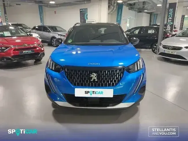 Usado Peugeot 2008 GT 130 CV (95 kW) 2023 Azul SUV