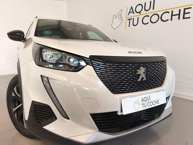 Usado Peugeot 2008 Allure 130 CV (95 kW) 2023 Blanco SUV