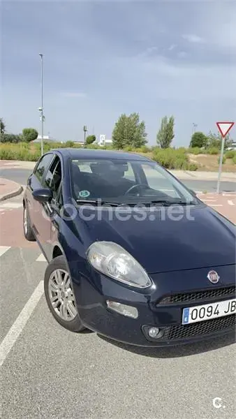 Usado Fiat Punto Lounge 69 CV (50 kW) 2014 Azul Utilitario