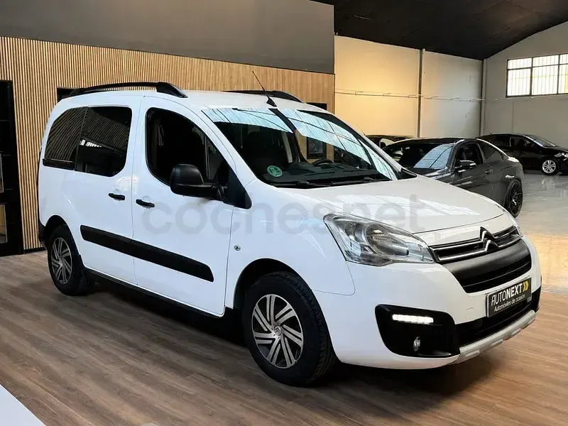 Usado Citroën Berlingo Shine 100 CV (73 kW) 2018 Blanco Monovolumen
