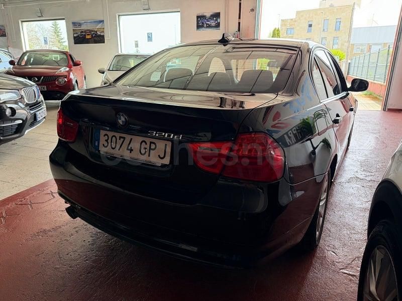 Usado BMW 320 177 CV (130 kW) 2009 Negro Berlina