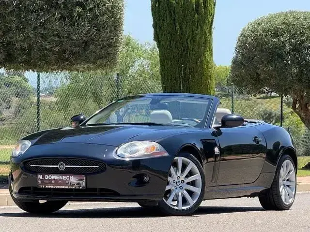 Usado Jaguar XK 298 CV (219 kW) 2006 Negro Descapotable