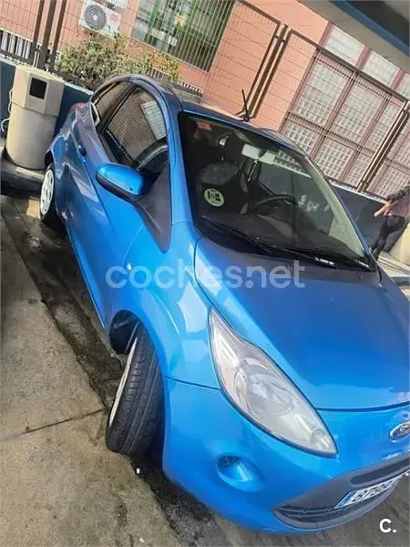Usado Ford Ka Individual 75 CV (55 kW) 2010 Azul Utilitario