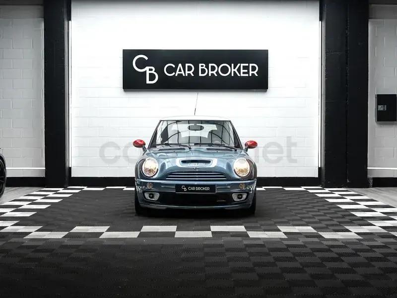 Usado Mini John Cooper Works 218 CV (160 kW) 2006 Gris / plata Utilitario