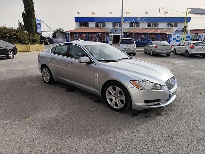 Usado Jaguar XF Premium Luxury 298 CV (219 kW) 2009 Plateado Berlina