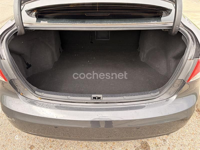 Occasion Toyota Avensis Active 132 PK (97 kW) 2011 Grijs Sedan