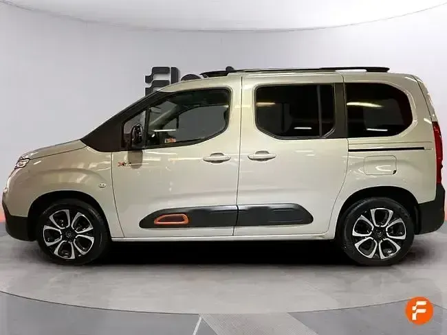 Usado Citroën e-Berlingo Shine 102 CV (75 kW) 2020 Beige