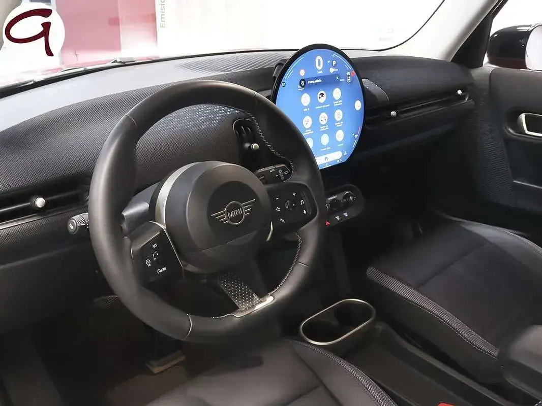 Usado Mini Cooper Essential 114 kW (156 CV) 2025 Rojo Utilitario