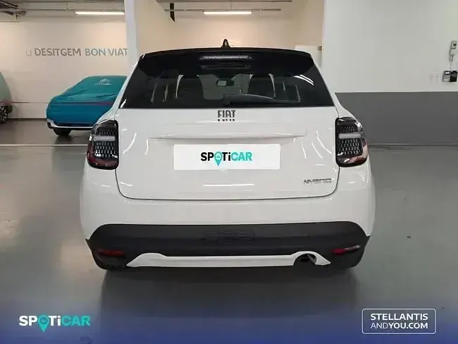 Usado Fiat 600 Pop 110 CV (80 kW) 2025 Blanco SUV