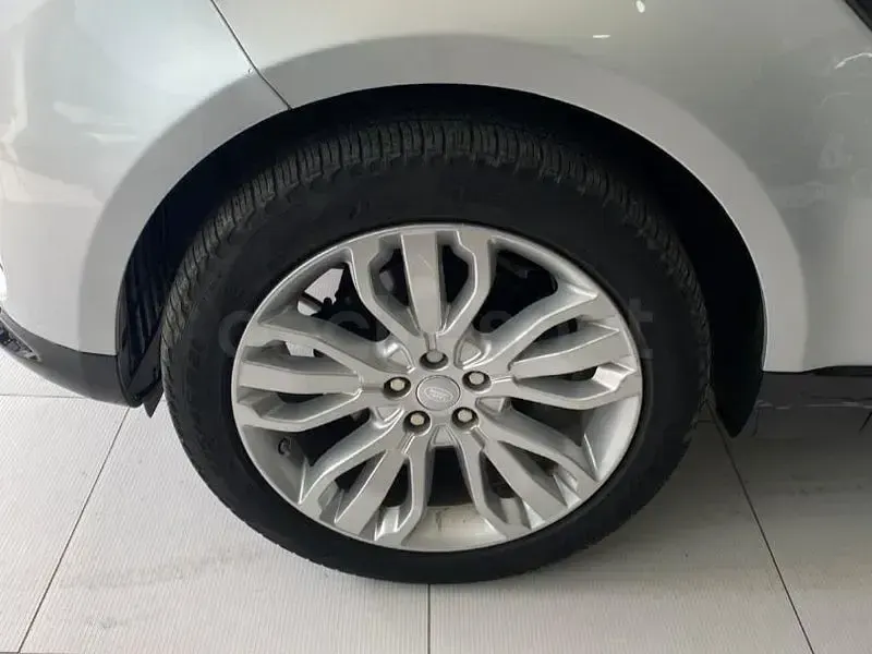 Usado Land Rover Range Rover Sport S 249 CV (183 kW) 2020 Gris / plata SUV