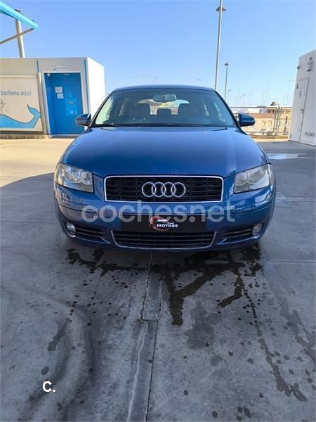 Azul Usado 2003 Audi A3 Ambiente Berlina | 3500 € (Precio justo) - Imagen 1/4