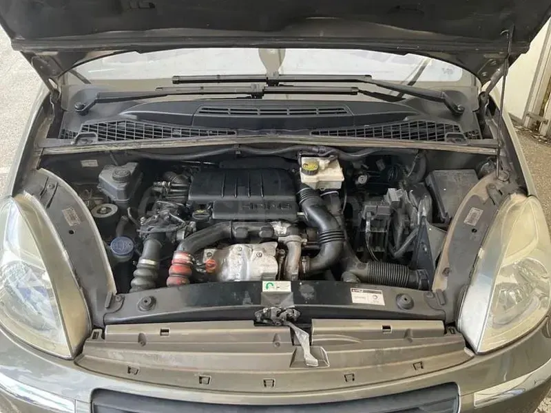 Usado Citroën Xsara Picasso 110 CV (80 kW) 2010 Beige Monovolumen