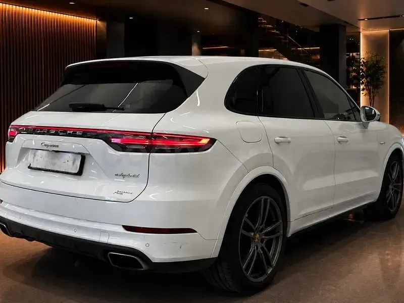 Usado Porsche Cayenne 462 CV (339 kW) 2019 Blanco SUV