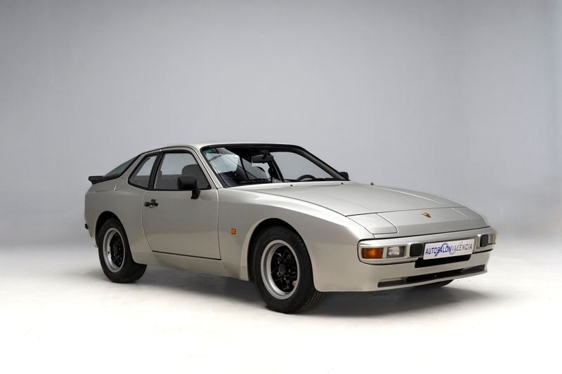 Usado Porsche 944 163 CV (119 kW) 1982 Gris