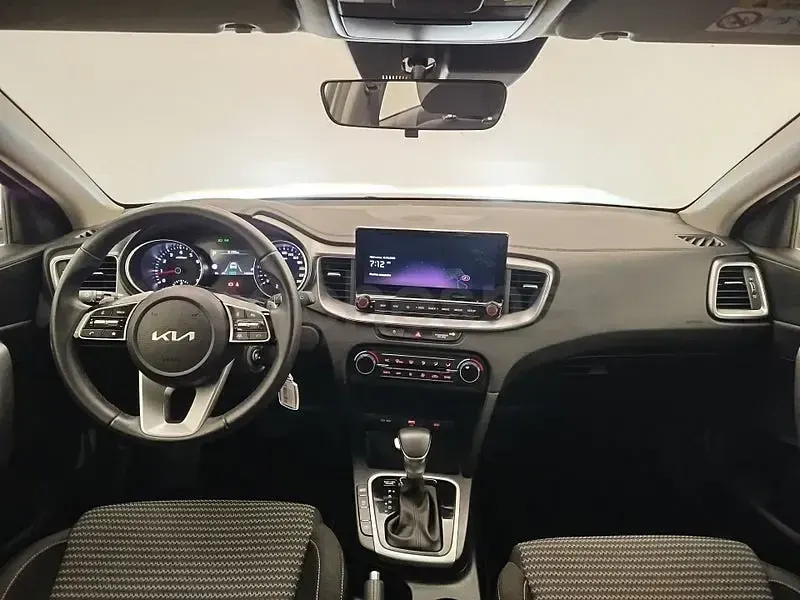 Usado Kia XCeed 140 CV (102 kW) 2025 Blanco SUV