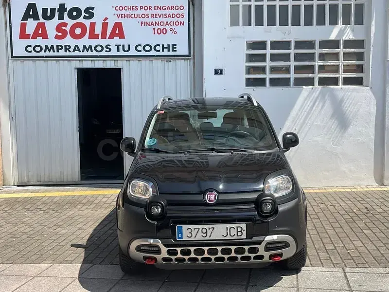 Usado Fiat Panda Cross Cross 90 CV (66 kW) 2014 Negro Utilitario