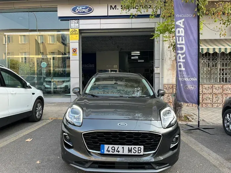 Usado Ford Puma Titanium 125 CV (91 kW) 2024 Gris / plata SUV