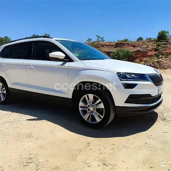 Usado Skoda Karoq Ambition 150 CV (110 kW) 2018 Blanco SUV