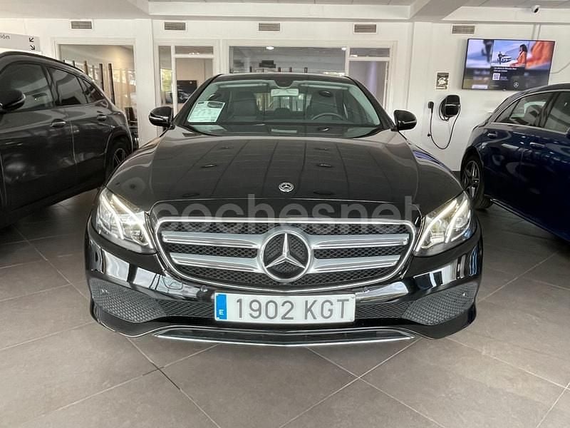Usado Mercedes E220 194 CV (142 kW) 2018 Negro Berlina