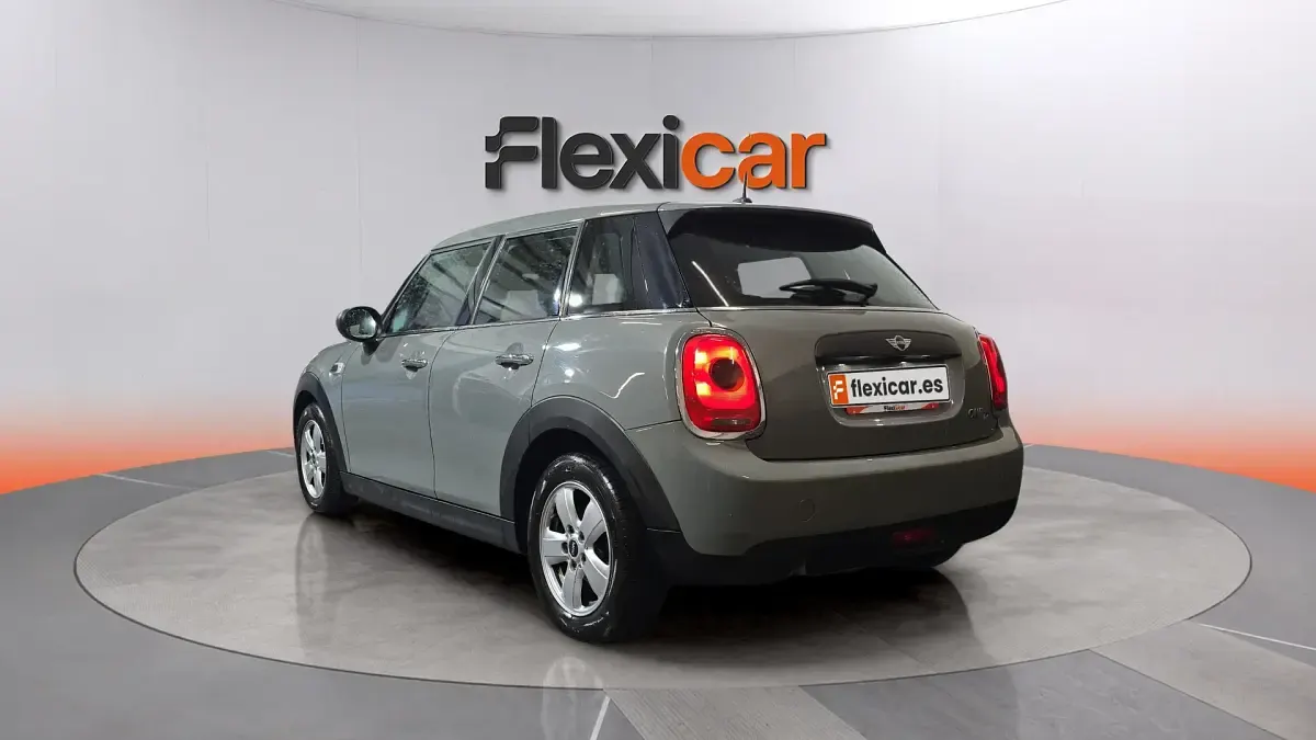 Usado Mini One D 95 CV (69 kW) 2018 Gris Utilitario