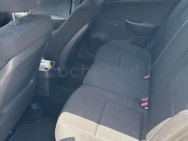 Usado Hyundai i30 Comfort 109 CV (80 kW) 2009 Blanco Berlina