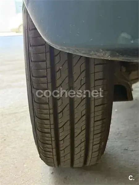 Usado Opel Corsa Edition 65 CV (47 kW) 2001 Verde Utilitario