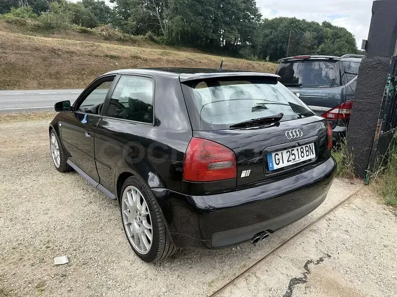 Usado Audi S3 210 CV (154 kW) 2000 Negro Utilitario
