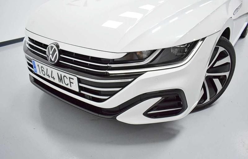 Usado VW Arteon R-line 200 CV (147 kW) 2023 Blanco Coupe