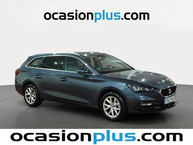 Usado Seat Leon Style 116 CV (85 kW) 2025 Gris Monovolumen