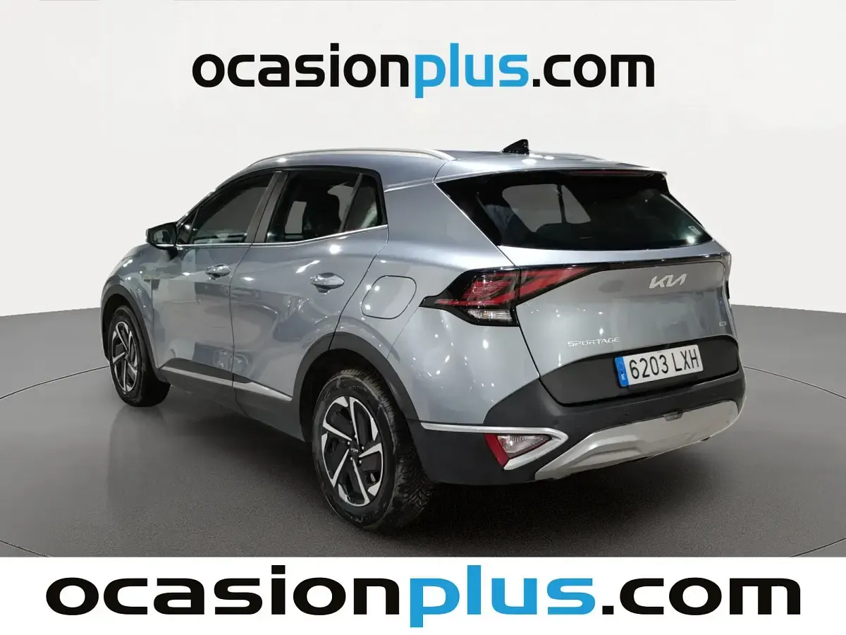 Usado Kia Sportage 230 CV (169 kW) 2022 Gris plata SUV
