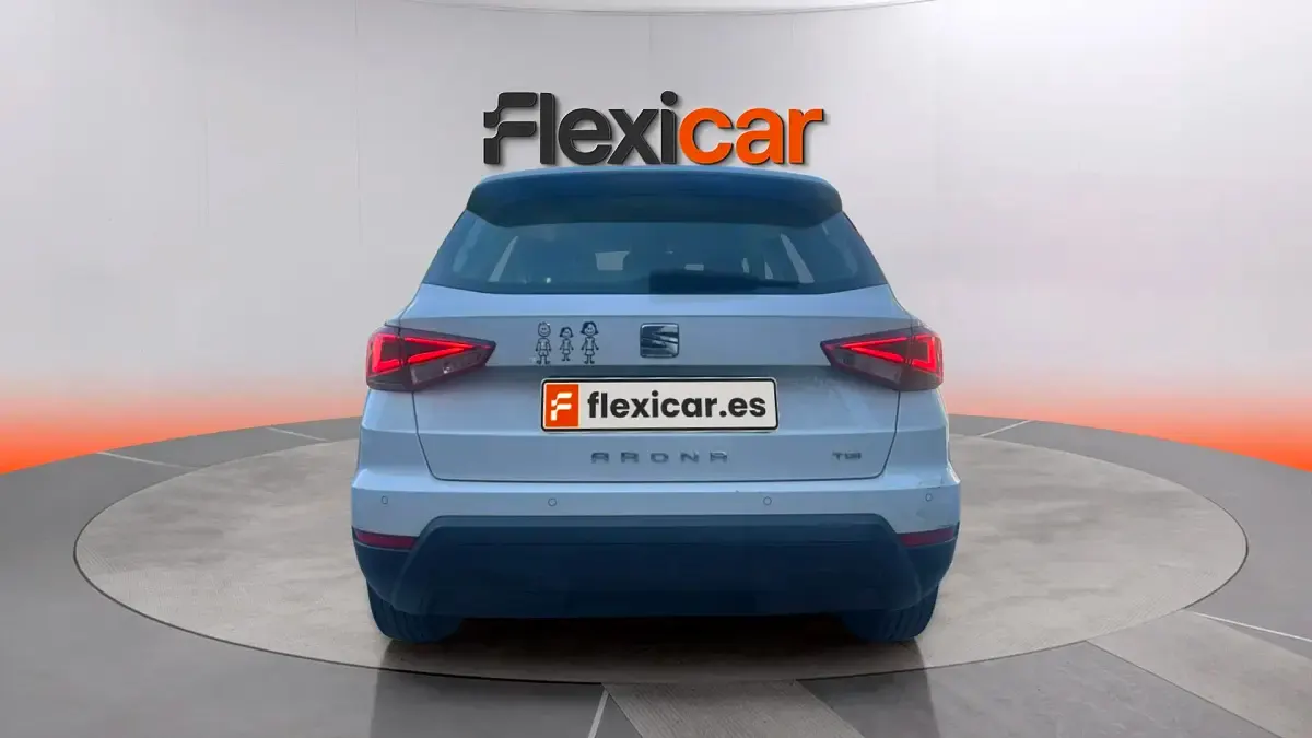 Usado Seat Arona FR 90 CV (66 kW) 2019 Blanco SUV