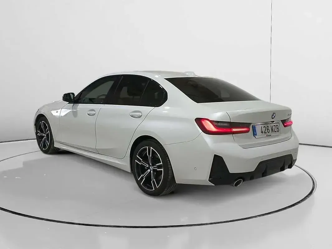 Usado BMW 318 Comfort Edition 150 CV (110 kW) 2025 Blanco Berlina