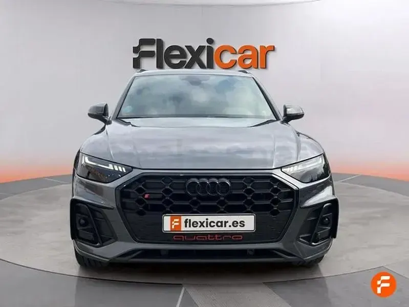 Usado Audi Q5 204 CV (150 kW) 2024 Gris / plata SUV