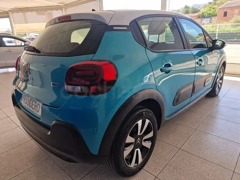 Usado Citroën C3 Feel 83 CV (61 kW) 2022 Azul Utilitario