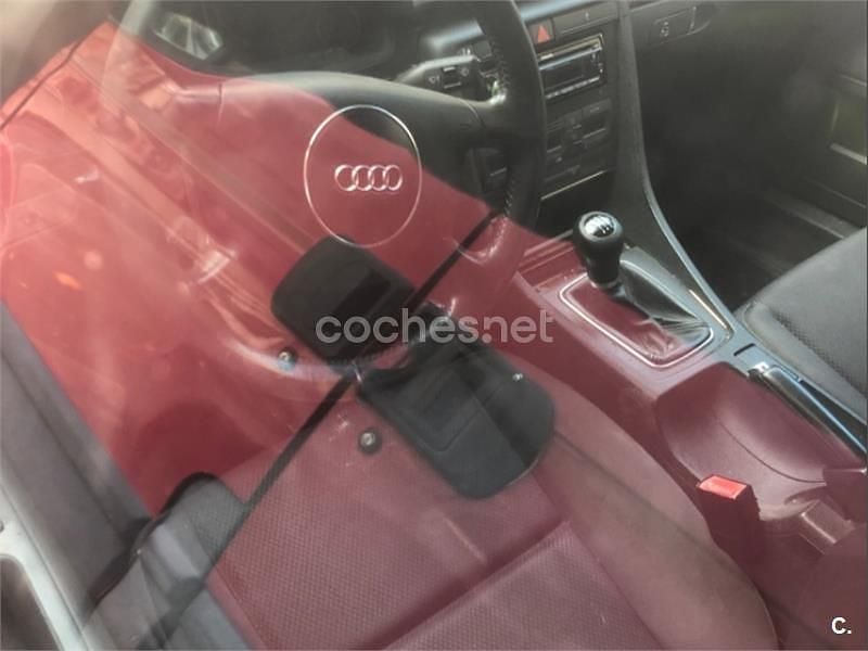 Gris / plata Usado 2003 Audi A4 Berlina | 3500 € (Precio justo) - Imagen 1/3