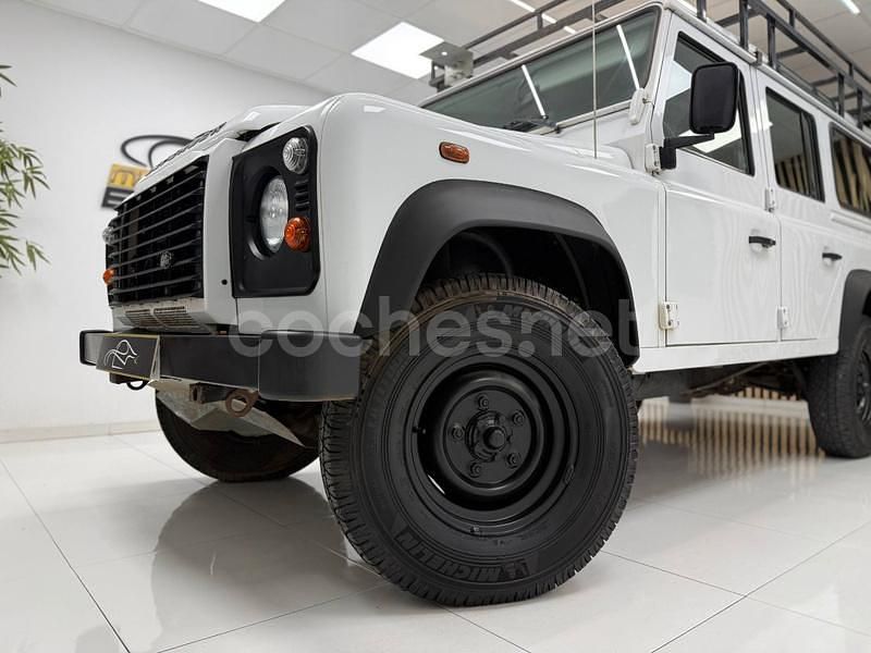 Usado Land Rover Defender 122 CV (89 kW) 2015 Blanco Familiar