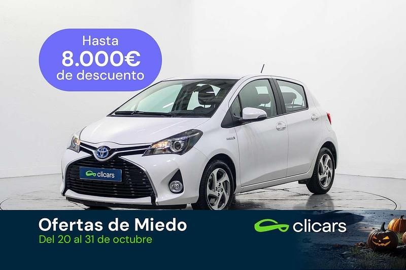 Blanco Usado 2015 Toyota Yaris Hybrid Active Utilitario | 12.790 € (Precio justo) - Imagen 1/4